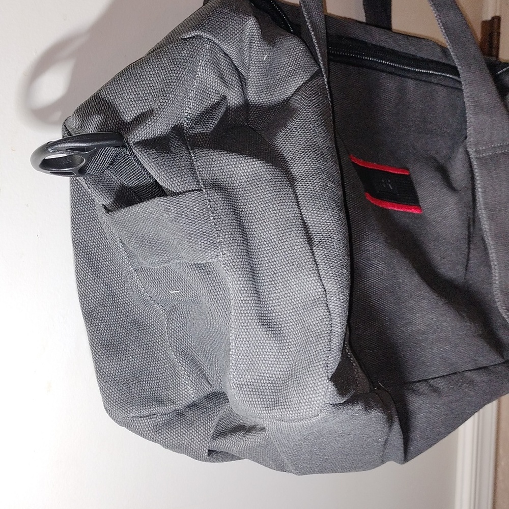 Weekender Duffle Bag 🛍️ - Picture 4 of 7